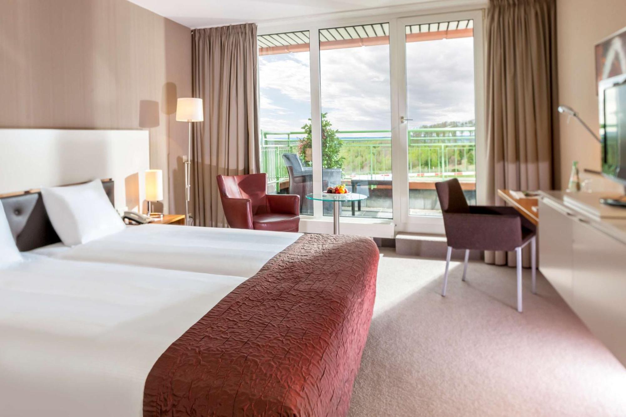 ดอรินท์โฮเต็ล อัมนูร์บูร์กริง โฮไชเฟล Hotel เนือร์บวร์ก ภายนอก รูปภาพ