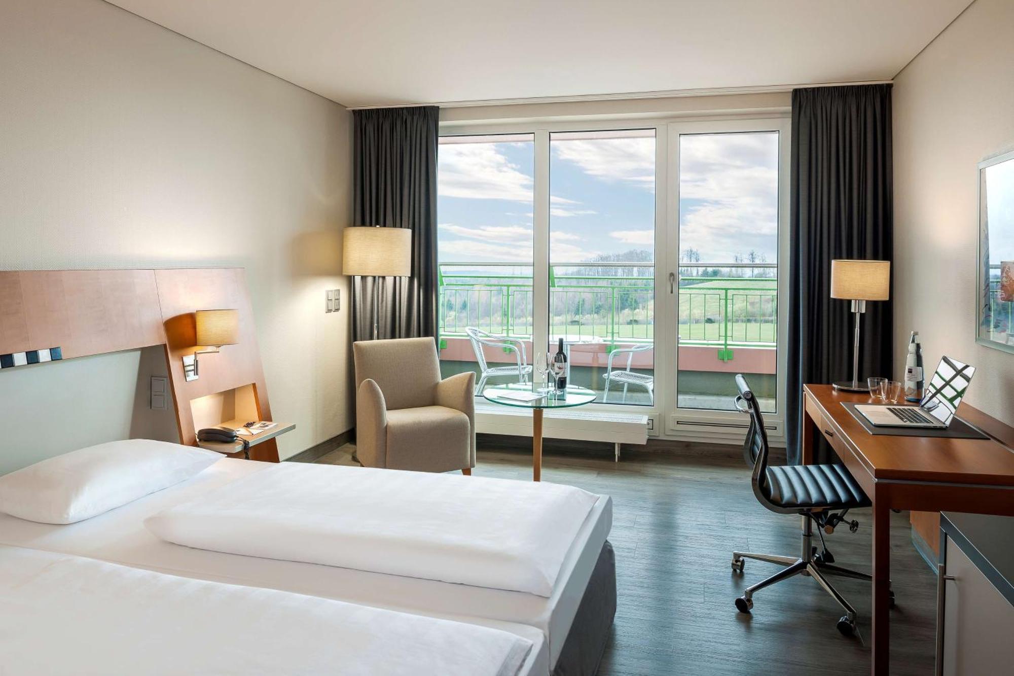 ดอรินท์โฮเต็ล อัมนูร์บูร์กริง โฮไชเฟล Hotel เนือร์บวร์ก ภายนอก รูปภาพ